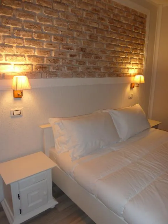 Bed & Breakfast Meridiano B&B Follonica Italia